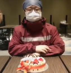 祝在前線奮戰(zhàn)的白衣戰(zhàn)士生日快樂！