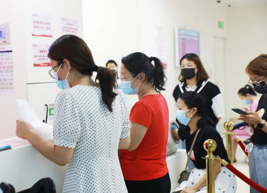 不掛號，解決多個問題，多學科MDT聯(lián)合門診讓更年期女性少跑腿，更安心！