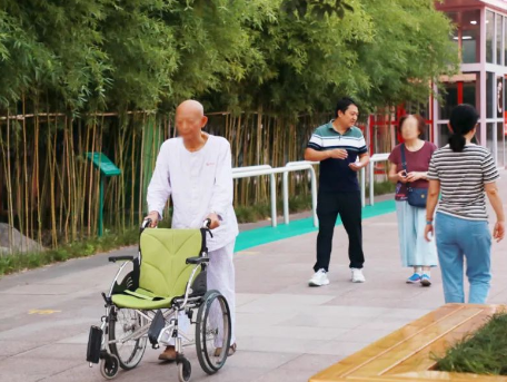 住院期間也能給健康加分？每周一、三、五動起來，為健康打卡！