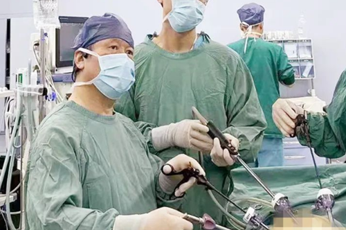 68cm橡膠水管吞入腹中！我院普外科腹腔鏡微創(chuàng)手術(shù)緊急施救！