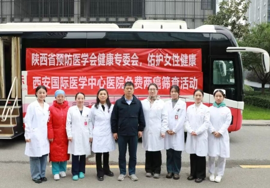 健康服務(wù)到身邊！我院“兩癌篩查”公益行走進企業(yè)